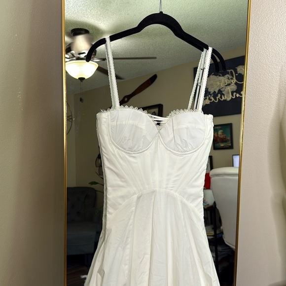 House of CB 'Steffani' white stretch cotton midi sundress - Picture 5 of 7